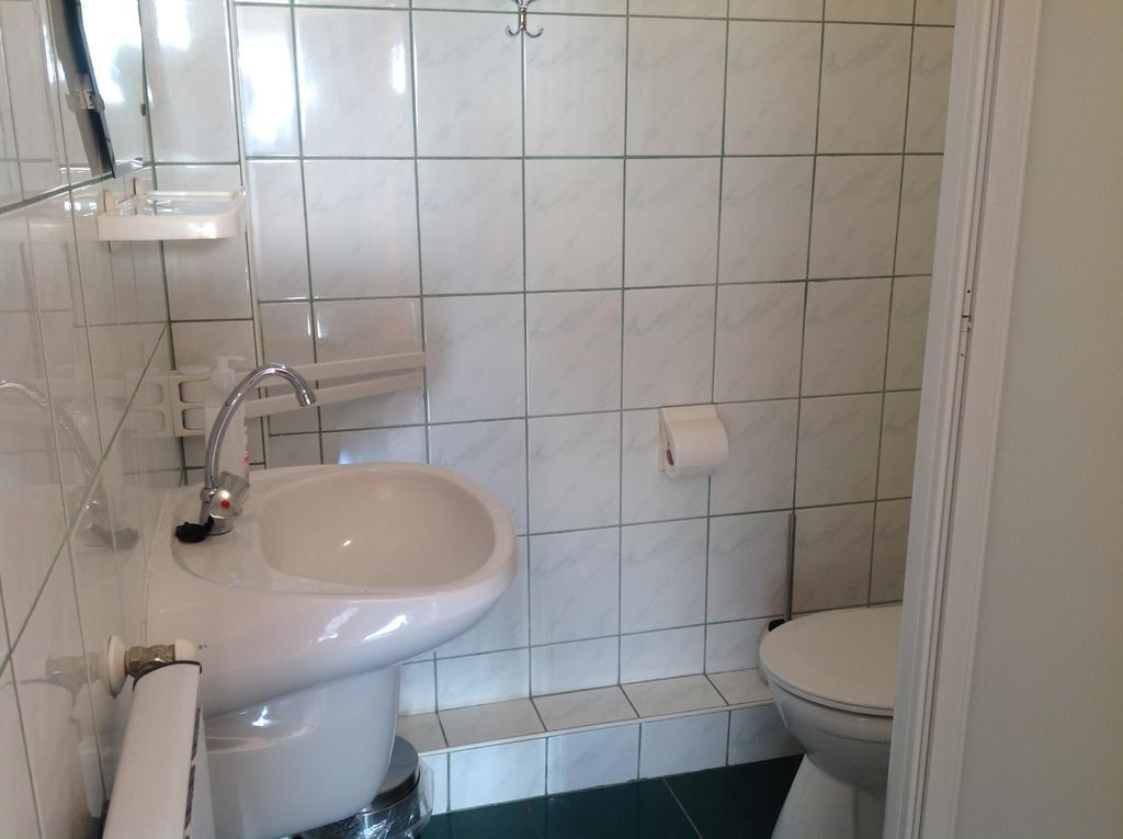 ホテル Attila Apartmanhaz ヘーヴィーズ エクステリア 写真